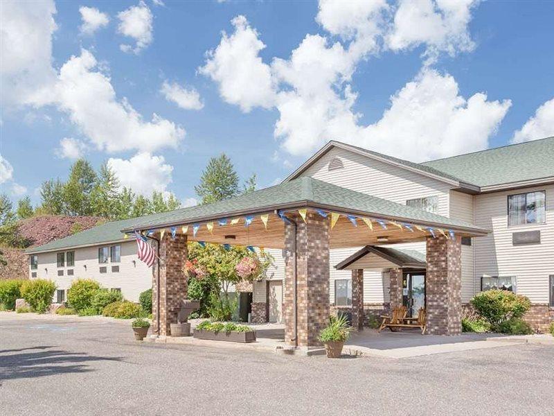 Days Inn By Wyndham Iron Mountain Extérieur photo