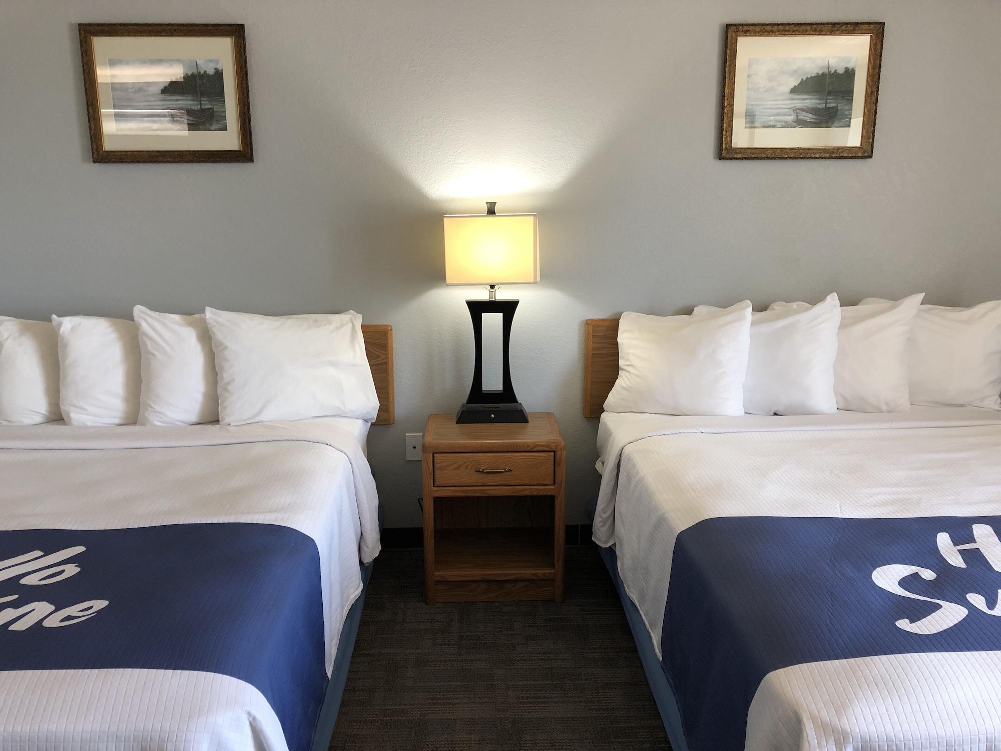 Days Inn By Wyndham Iron Mountain Extérieur photo