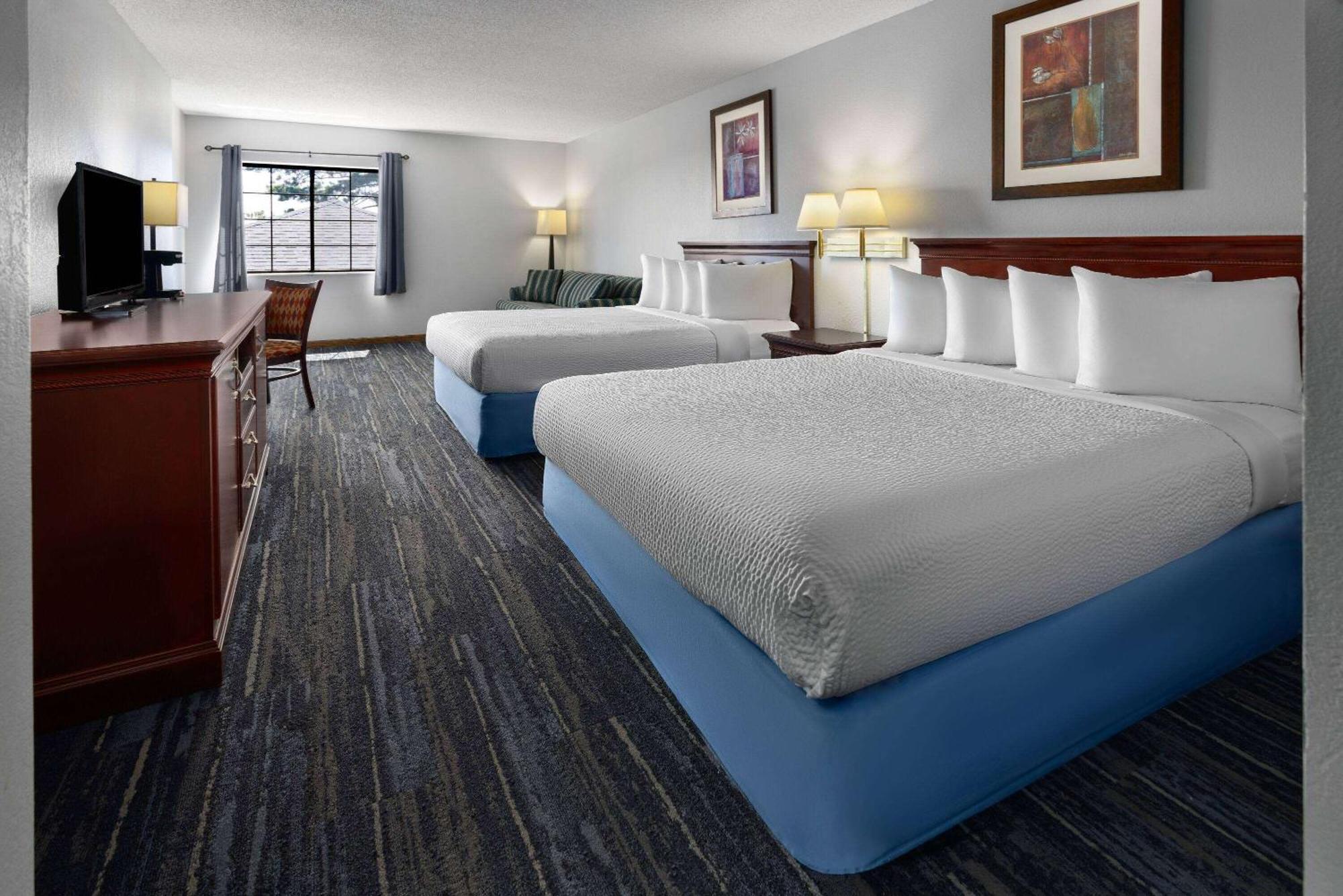 Days Inn By Wyndham Iron Mountain Extérieur photo